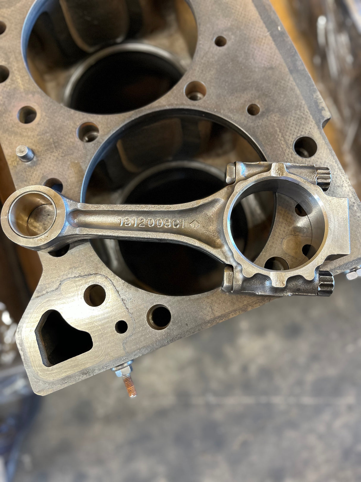 Ford / Navistar Refurbished Connecting Rods